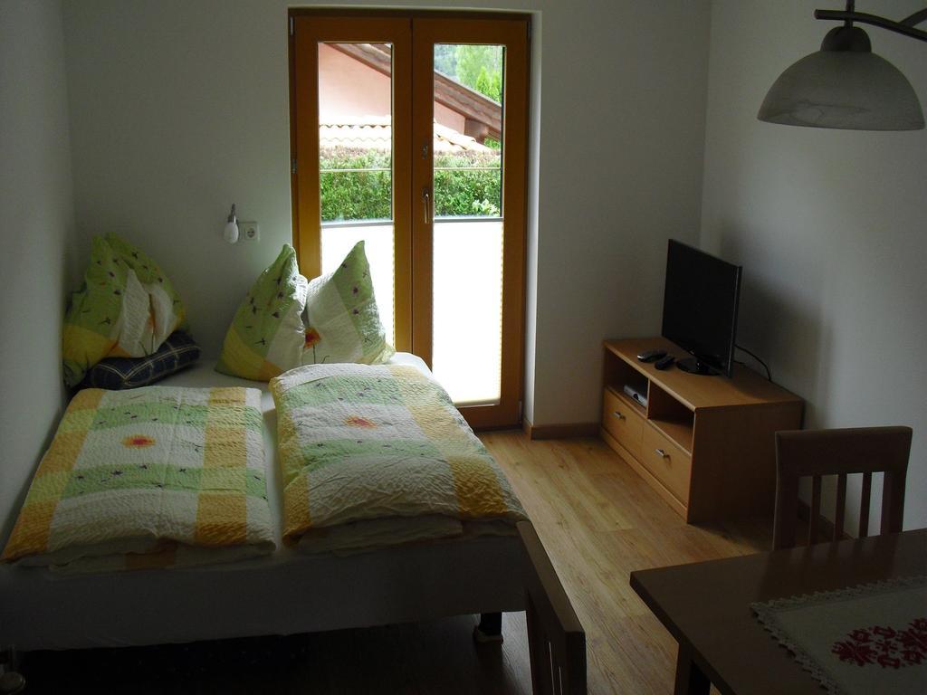 Haus Grünbacher Lienz Exterior foto